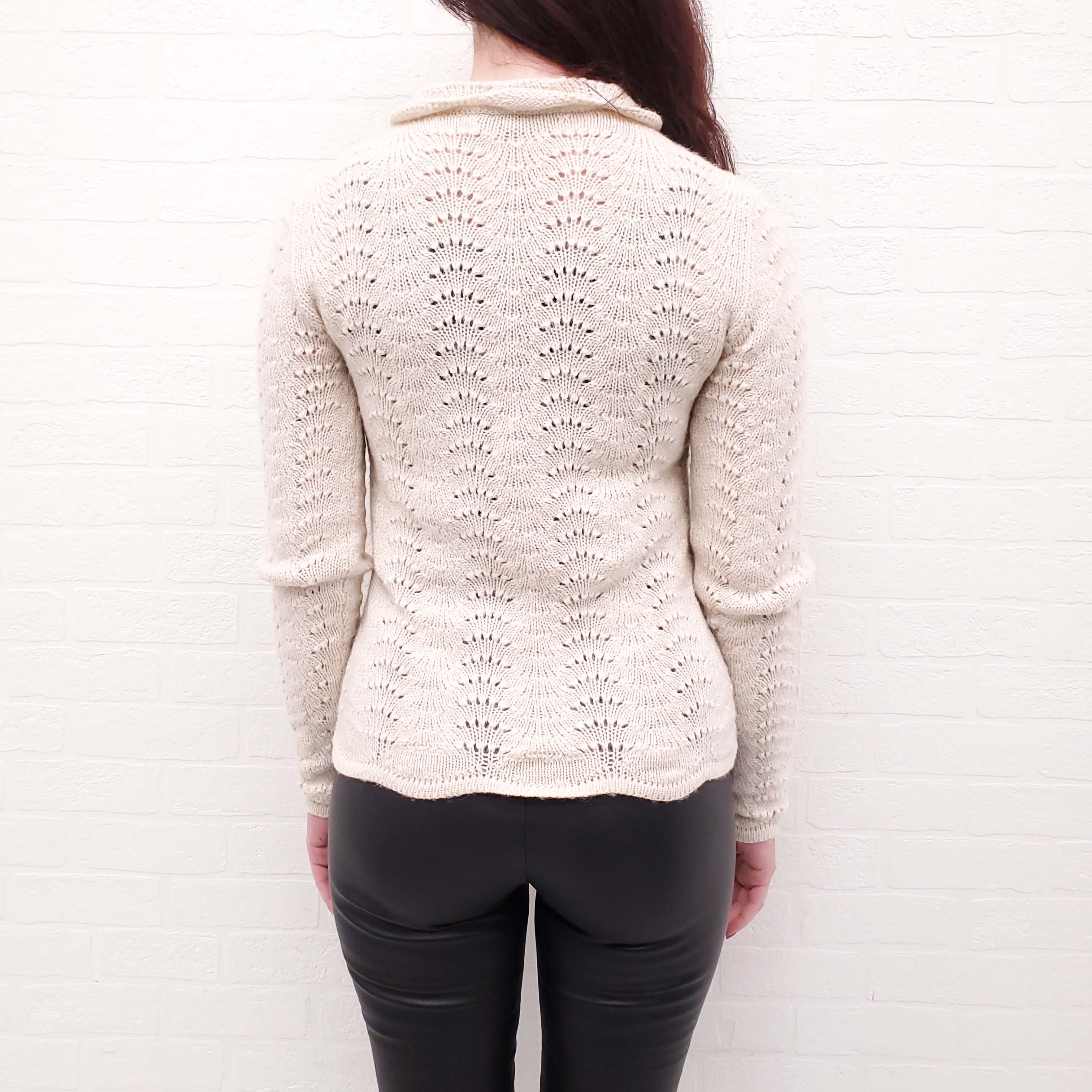 DOLCE & GABBANA CREAM CROCHET CARDIGAN WITH PEARL AND CRYSTAL BUTTONS - SIZE 42